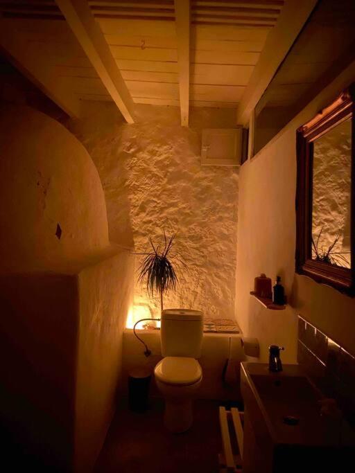 Casa Kira, Macher Luaran gambar